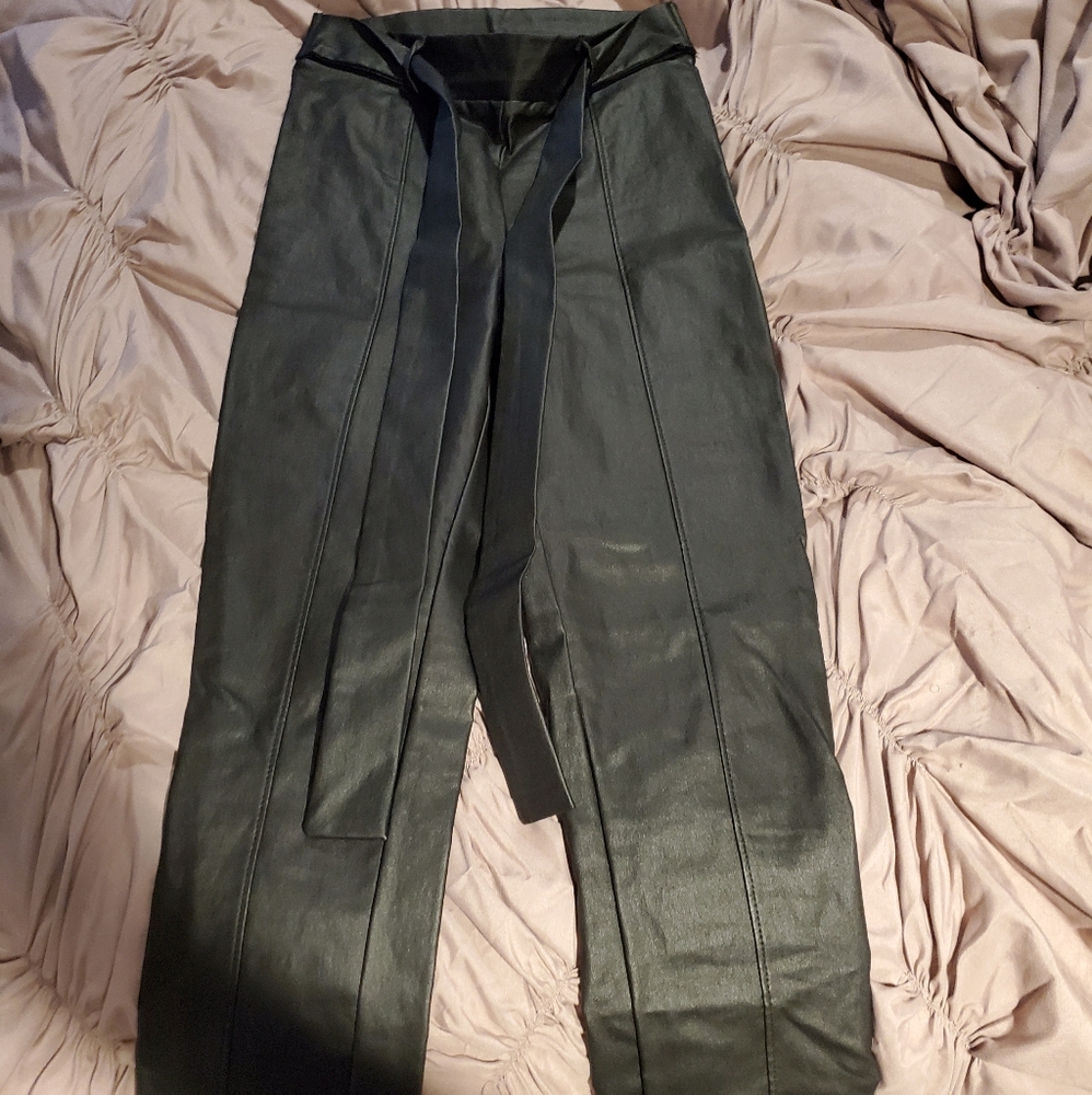 Leather high waisted skinny pants